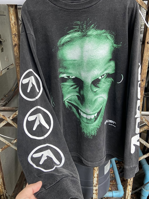 セントマイケルコピー 「スマイリーフェイスロゴ」プリント長袖シャツ