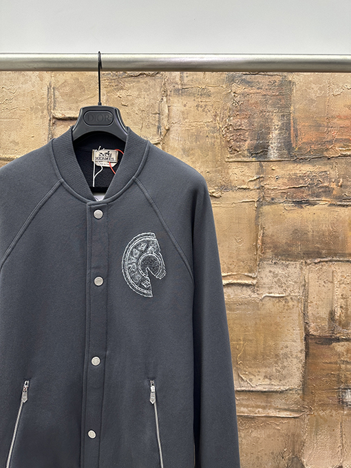 エルメススーパーコピー サドルタオル刺繍入りベースボールジャケット