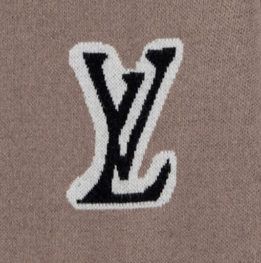 ルイヴィトンコピー フロントとバックに大きなロゴが入ったジャカードセーター
