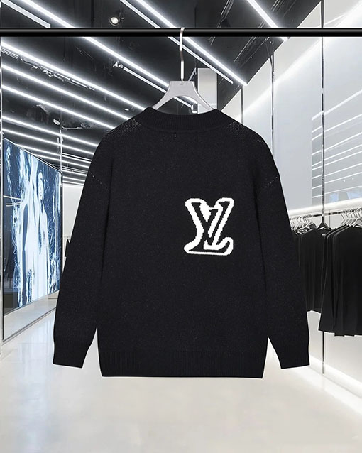 ルイヴィトンコピー フロントとバックに大きなロゴが入ったジャカードセーター