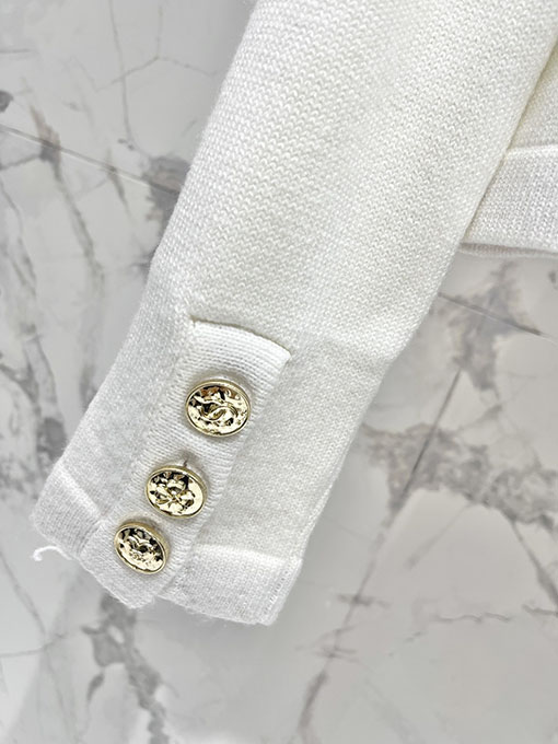 シャネル レディースダブルCのロゴとメタルバックルが付いたシャネルスタイルのカシミアニットカーディガン