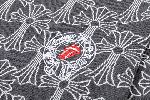 クロムハーツ 新しいクルーネックセーター