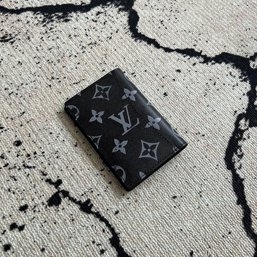 ルイヴィトンコピー Monogram Shadow ポケットウォレット M11535