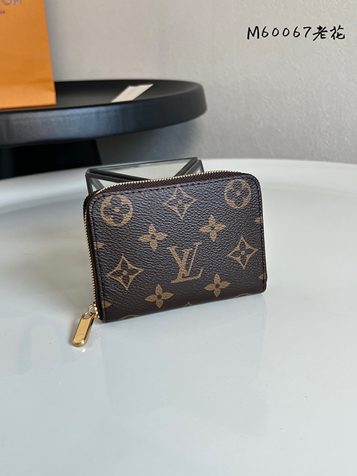 ルイヴィトンスーパーコピー モノグラム ジップ コインケース M60067