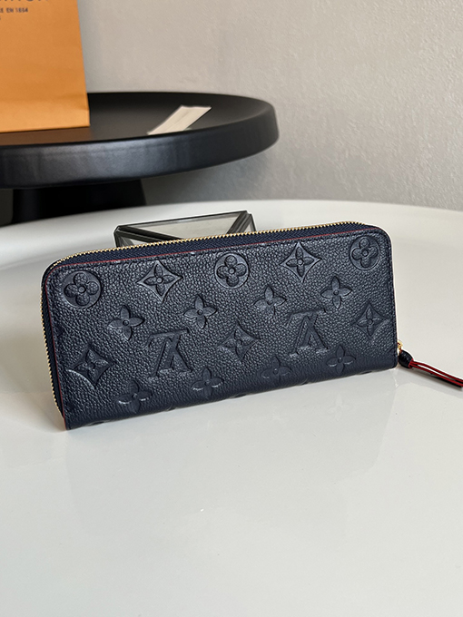 ルイヴィトン Monogram Empreinte 新しいクラシックウォレット M69415