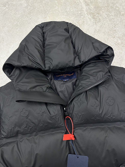 ルイヴィトンスーパーコピー 新しいエンボスのダウンジャケット