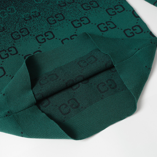 グッチ 新モデルロゴジャカードニットクルーネックセーター