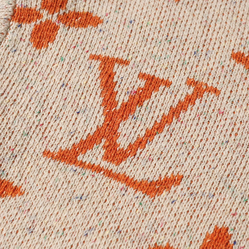 ルイヴィトン ロゴジャカード長袖セーター