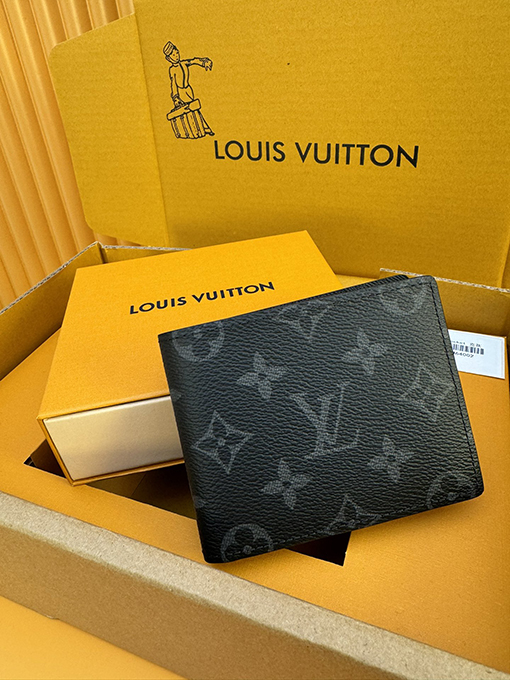 ルイヴィトンコピー フローラルコーティングキャンバスウォレット M64002