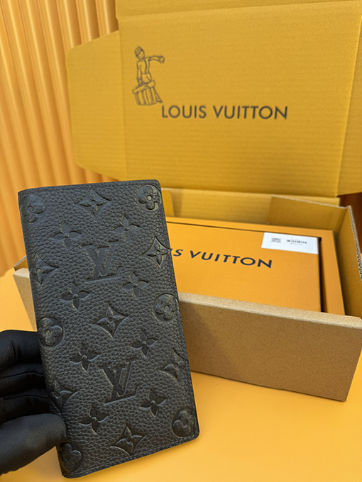 ルイヴィトン Monogram エンボスのソフト牛革ブラザウォレット M69038