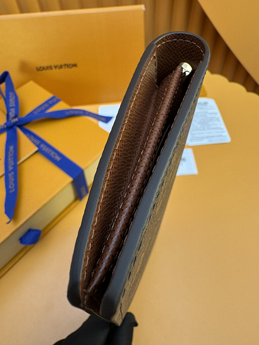 ルイヴィトンコピー Monogram Brazza キャンバスロングウォレット M66540