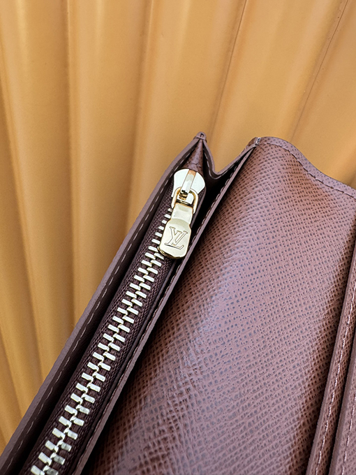 ルイヴィトンコピー Monogram Brazza キャンバスロングウォレット M66540