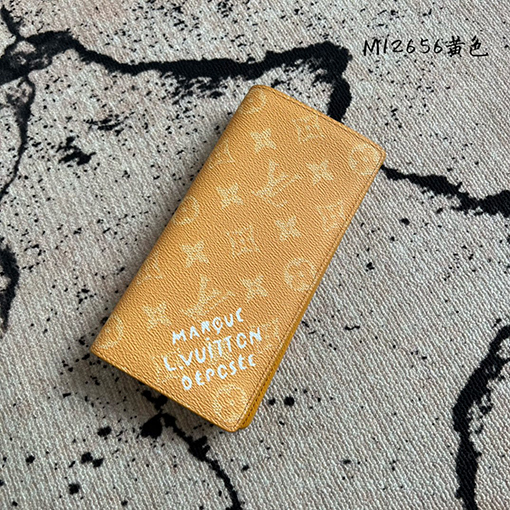 ルイヴィトン Monogram Heritage Ms Brazza イエローのシルクスクリーンキャンバスロングスーツウォレット M12656