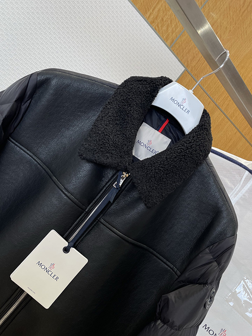 モンクレール パッチワークラムウールカラーダウンジャケット