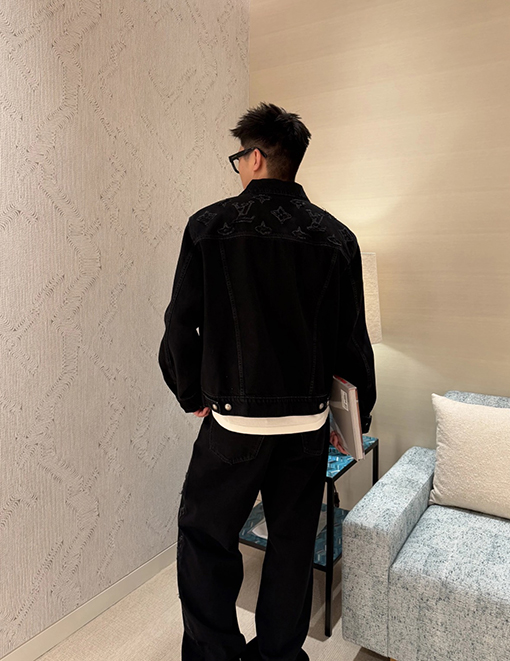 ルイヴィトン カットアウトトラックコート