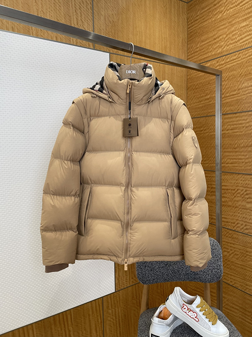 バーバリー 取り外し可能な袖付きフード付きダウンジャケット