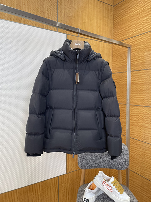 バーバリー 取り外し可能な袖付きフード付きダウンジャケット