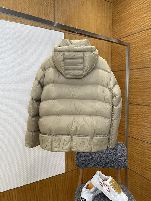 ディオール レタープリントスタンドカラーフード付きキルティングダウンジャケット