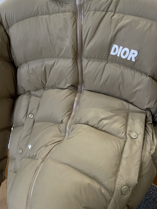 ディオール レタープリントスタンドカラーフード付きキルティングダウンジャケット
