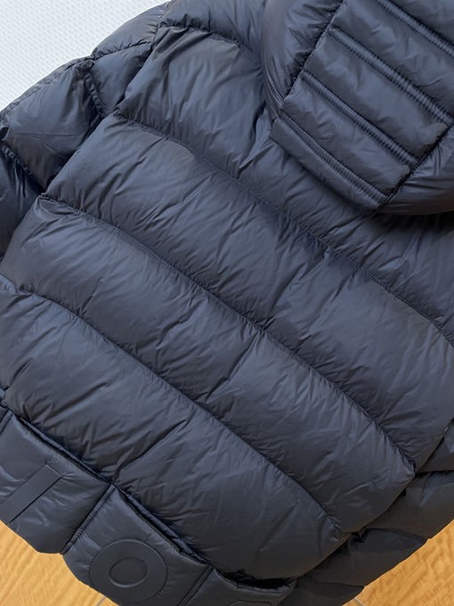 ディオール レタープリントスタンドカラーフード付きキルティングダウンジャケット