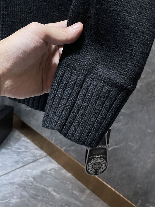 クロムハーツ ピンクの刺繍りジップアップフード付きセーター