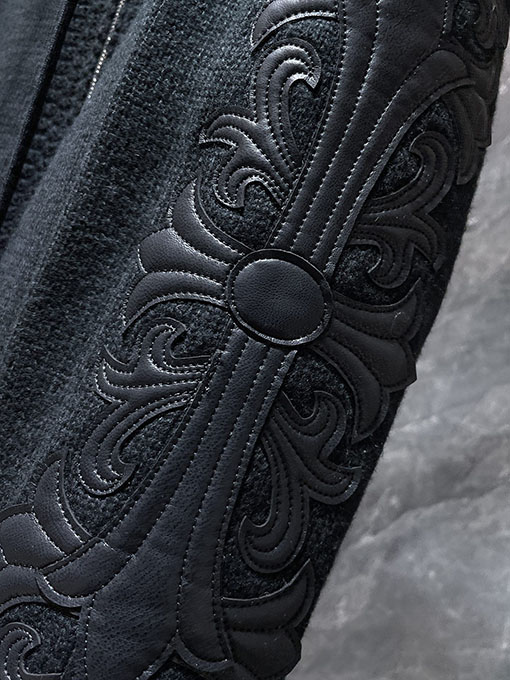 クロムハーツ クロスパターンのダブルアームパッチワークレザージップアップフード付きセーター