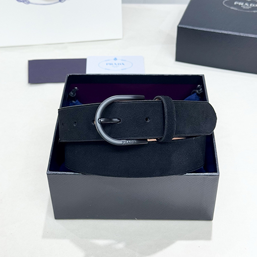 プラダ スエードベルト