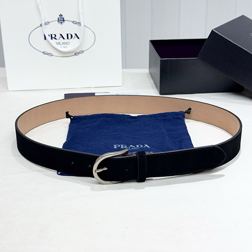プラダ スエードベルト