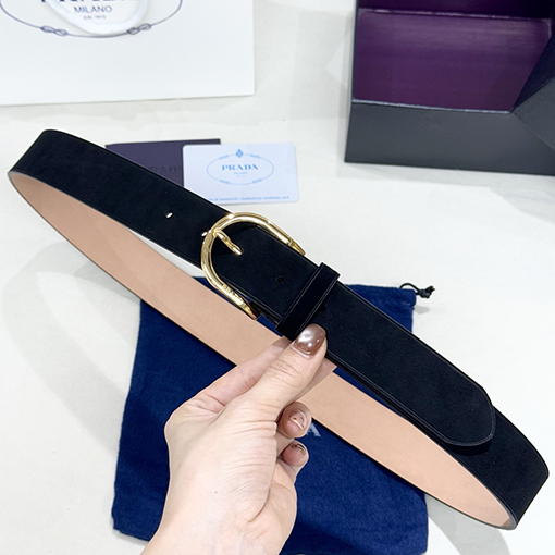 プラダ スエードベルト