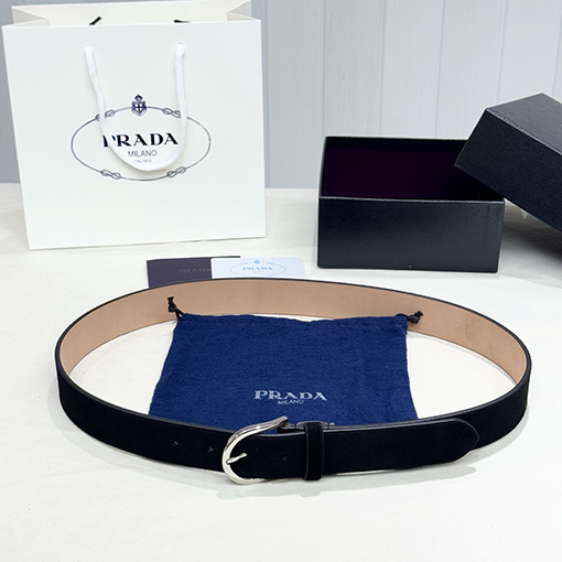 プラダ スエードベルト