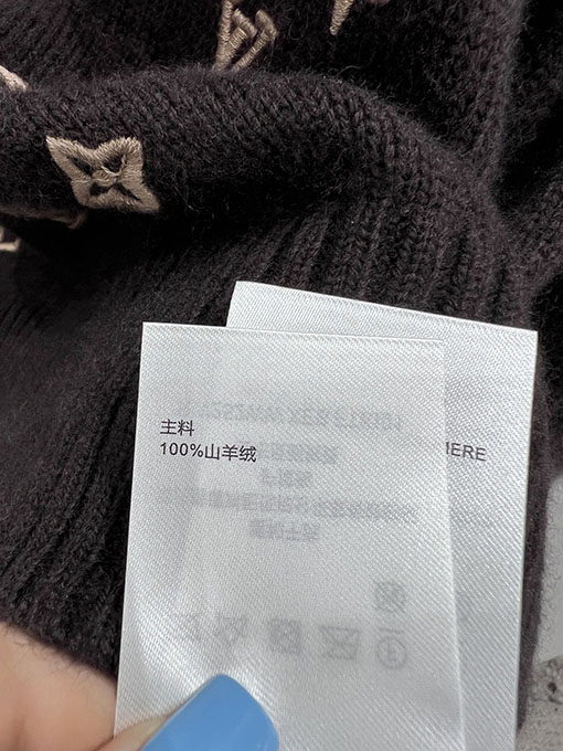 ルイヴィトン 新しい3Dエンボスモノグラムロゴ刺繍カシミアセーター