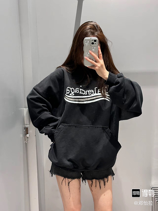 バレンシアガ スーパーコピー ホワイトロゴ刺繍オーダーサイズパーカー