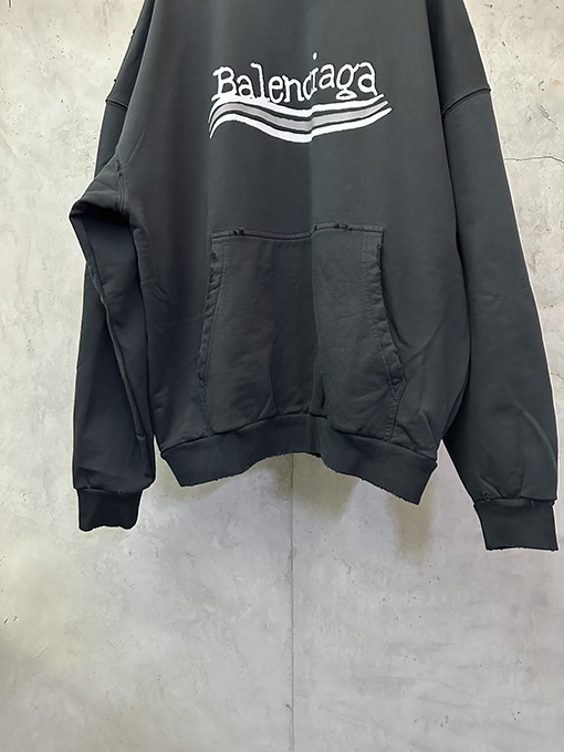 バレンシアガ スーパーコピー ホワイトロゴ刺繍オーダーサイズパーカー