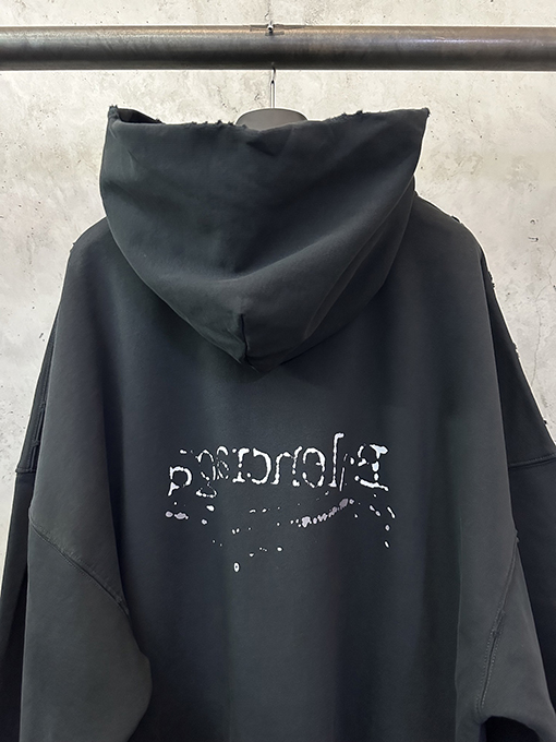 バレンシアガ スーパーコピー ホワイトロゴ刺繍オーダーサイズパーカー