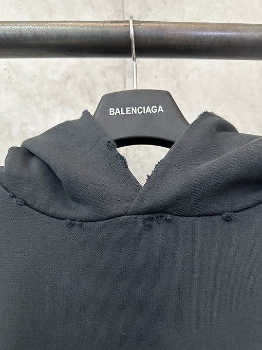 バレンシアガ スーパーコピー ホワイトロゴ刺繍オーダーサイズパーカー