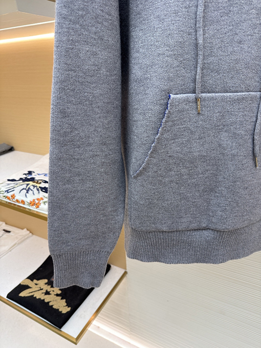 セリーヌ 凱旋門ジャカードロゴニットパーカー