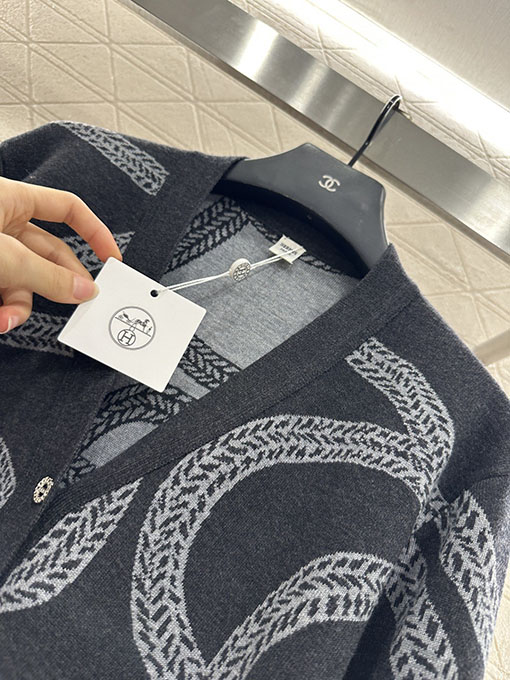 エルメス チェーンバックル付きカラーブロックニットカーディガン