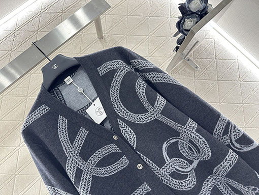 エルメス チェーンバックル付きカラーブロックニットカーディガン