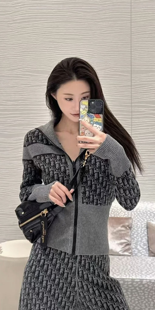 ディオール 新作リバーシブルモノグラムロゴジップアップカシミアコート