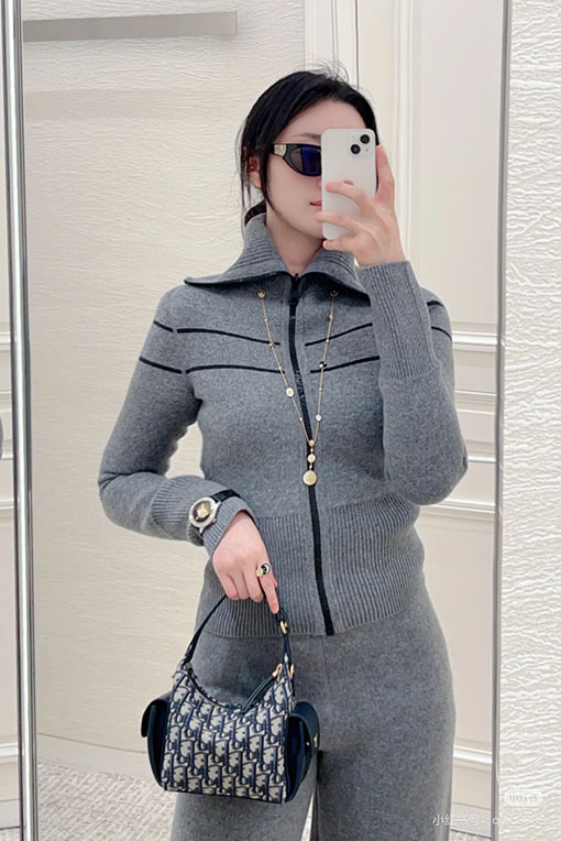 ディオール 新作リバーシブルモノグラムロゴジップアップカシミアコート