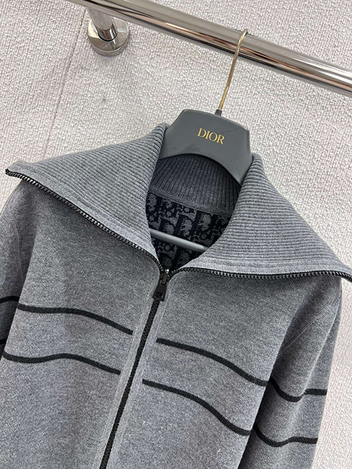 ディオール 新作リバーシブルモノグラムロゴジップアップカシミアコート