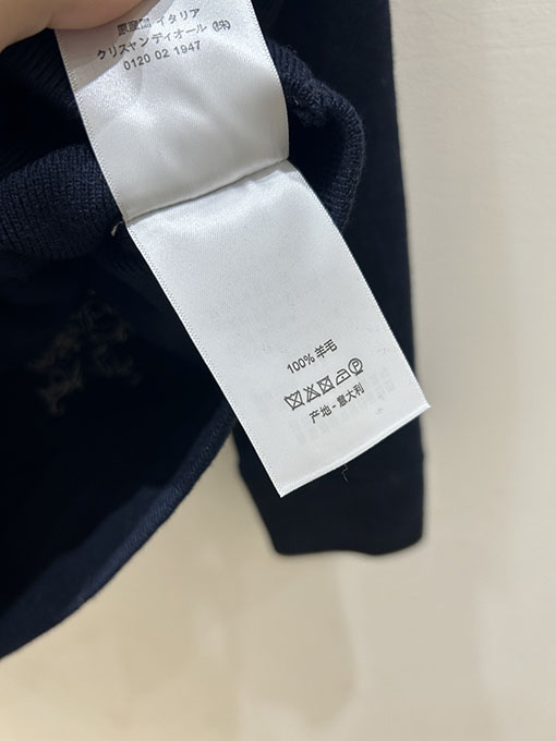 ディオールスーパーコピー バック刺繍レターバタフライニットフードカーディガン