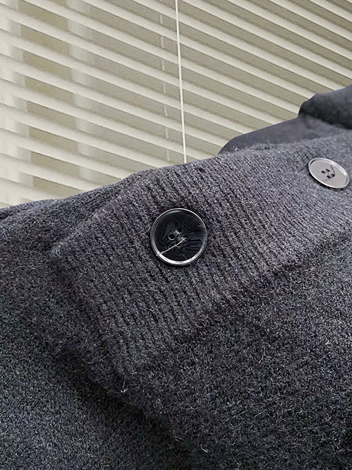 プラダスーパーコピー 新モデルクラシックレターロゴフード付きセーター