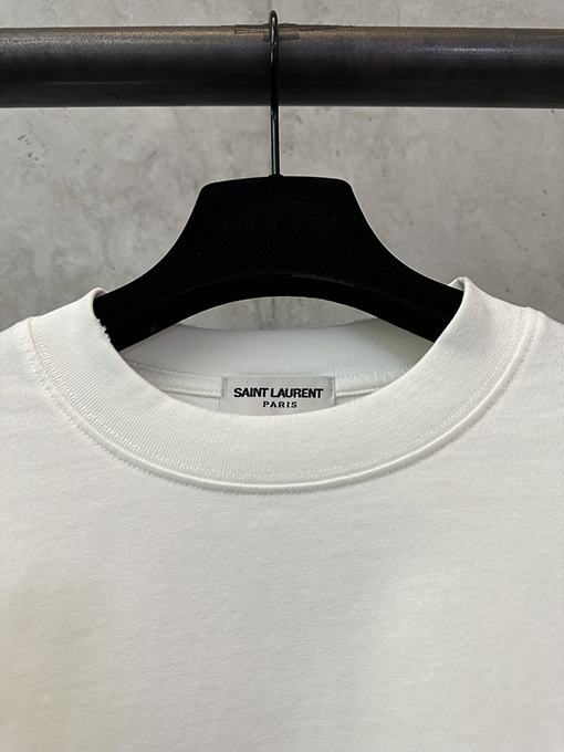 サンローランコピー クラシックなロゴプリントのヘビーウェイト長袖シャツ