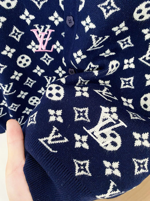 ルイヴィトンコピー 新作モノグラムプリントニットVネックカーディガン