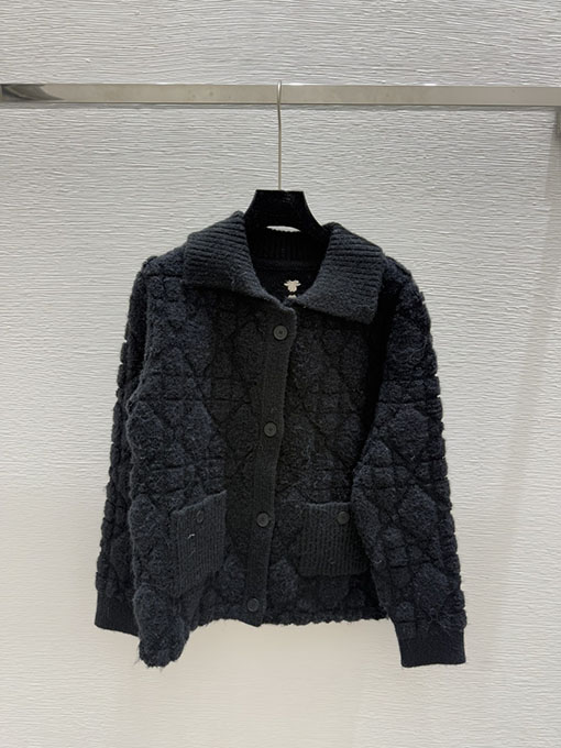 ディオールスーパーコピー バックカラーバタフライ刺繍ニットカーディガン