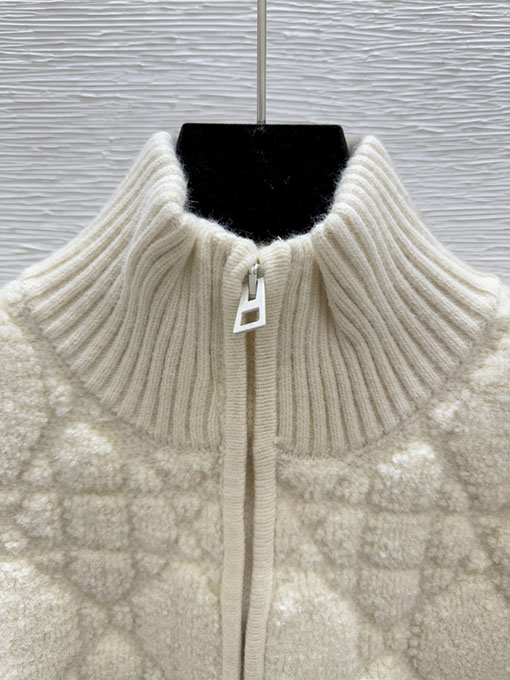 ディオール 金糸の蝶と花の刺繍がされたカシミアニットカーディガン