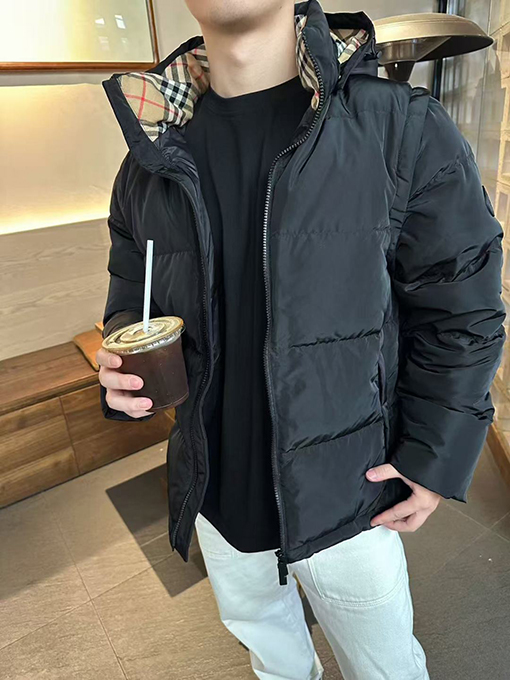 バーバリー 新モデル取り外し可能な袖付きダウンジャケット