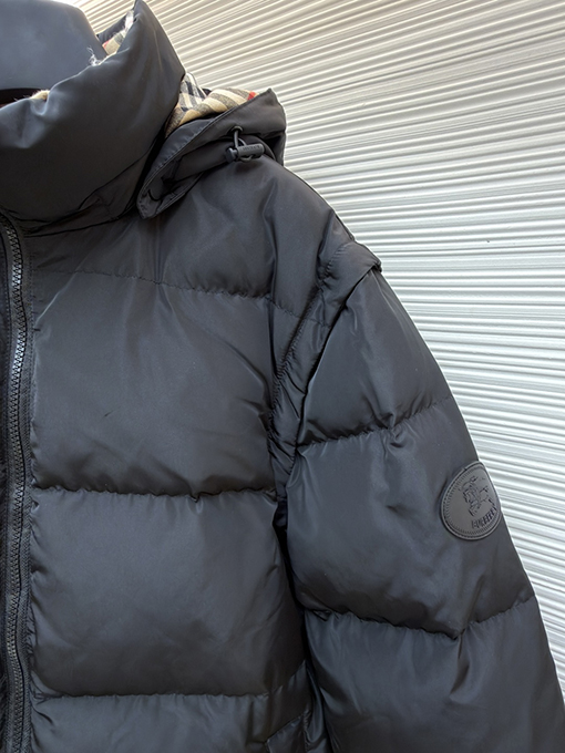 バーバリー 新モデル取り外し可能な袖付きダウンジャケット