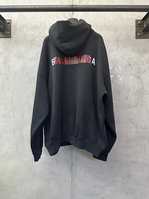 バレンシアガスーパーコピー Balenciaga 赤い刺繍ロゴパーカー